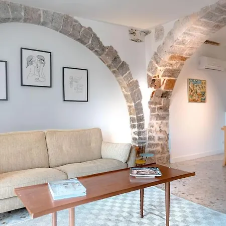 Appartement Superbe T2 Voutes Majestueuses Terrasse & Jardin