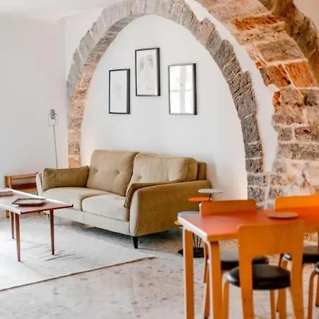 Superbe T2 Voutes Majestueuses Terrasse & Jardin Appartement